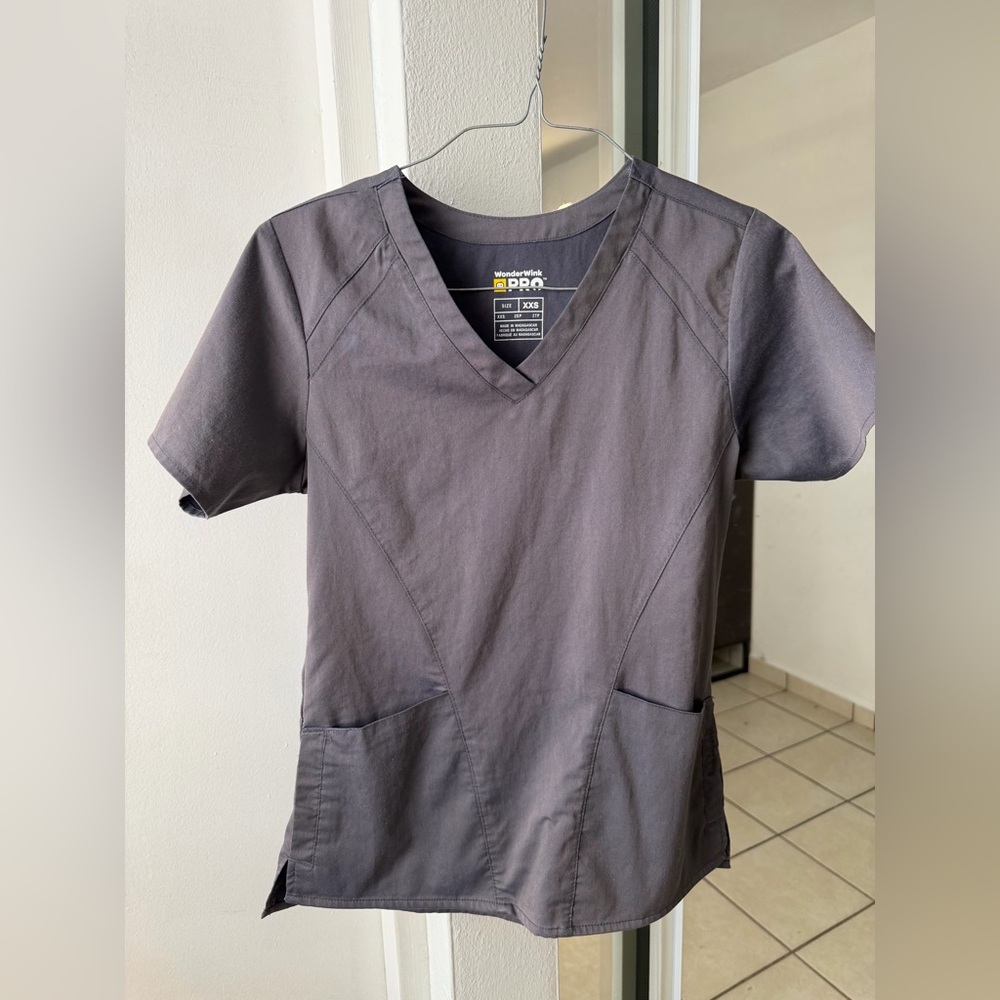 WonderWink Gray V-Neck Short Sleeve Scrub Top